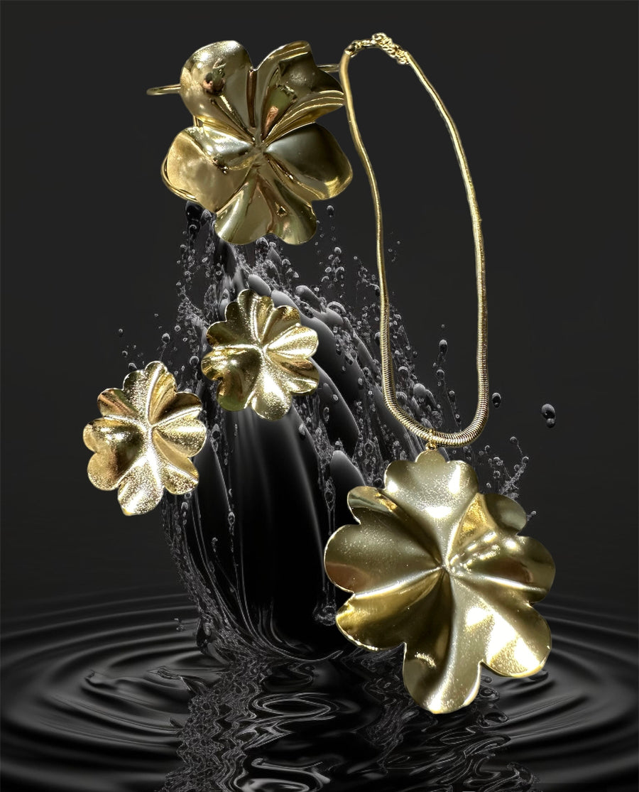 Maxi Flower Necklace